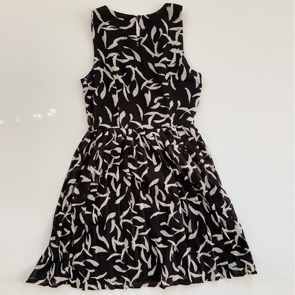 Gap Brushstroke Feather Print A Line Dress - Picture 2 of 5